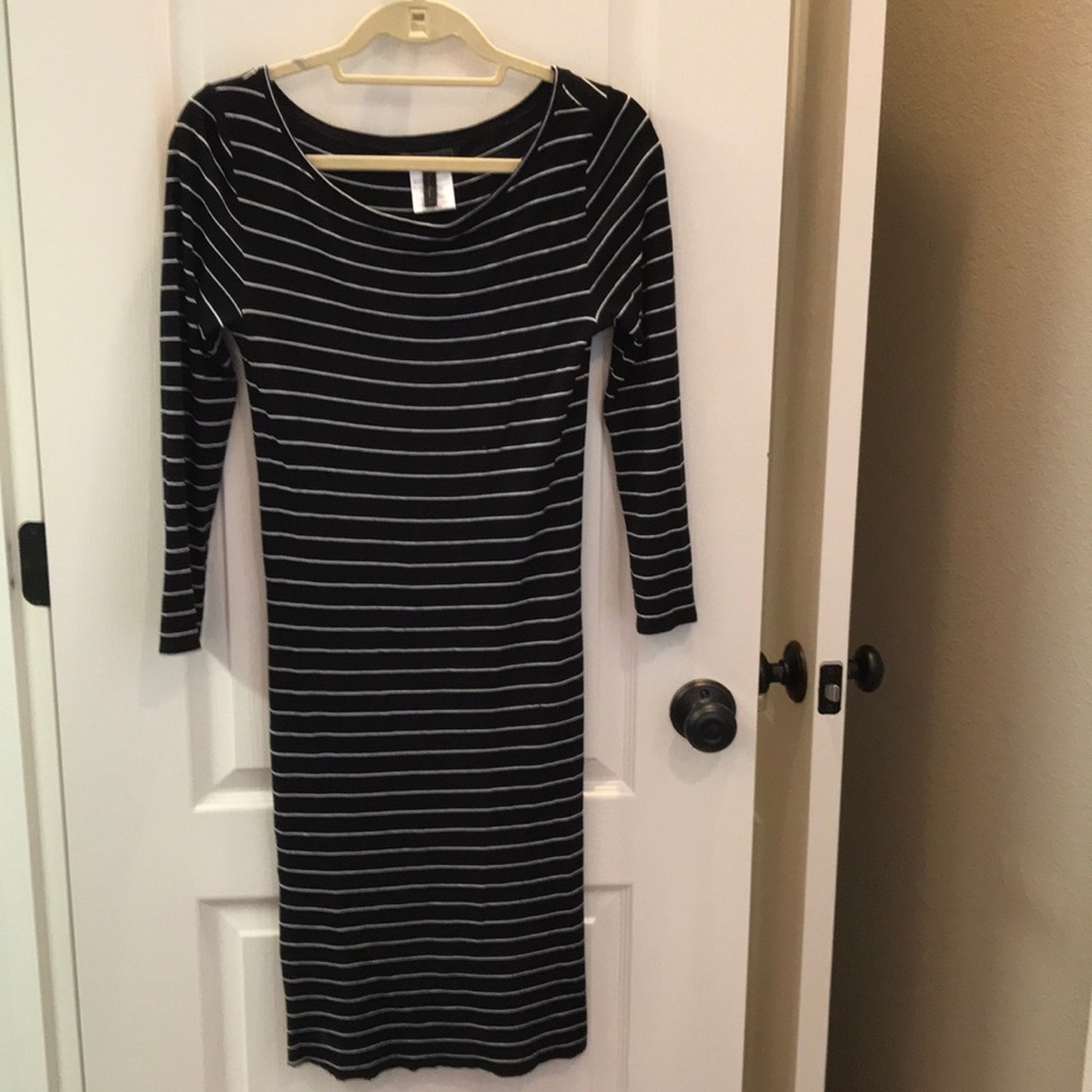 BCBG Maxazria light weight dress